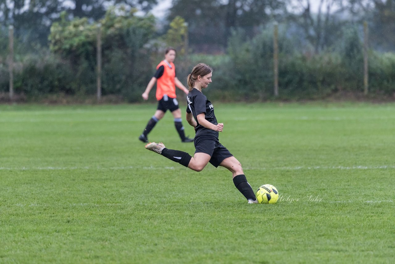 Bild 130 - Frauen TSV Wiemersdorf - VfR Horst : Ergebnis: 0:7